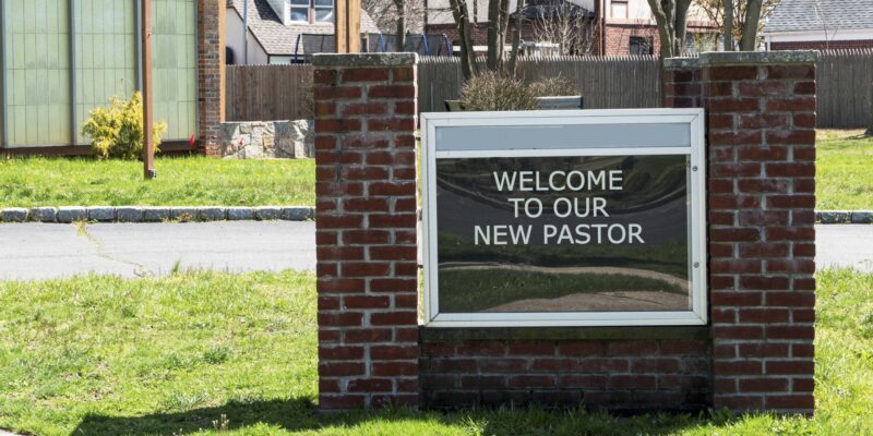 How to Welcome a New Pastor